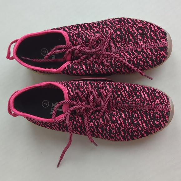 Light Up LED Running Walking Athletic Sneakers 7 Black Pink - Picture 13 of 14
